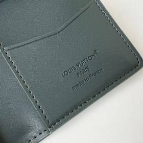 [Топ-модель из оригинальной коллекции]