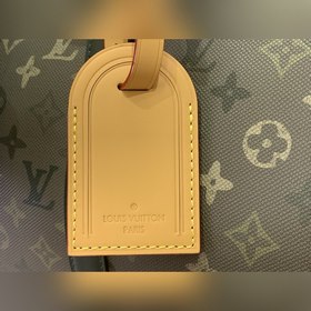 Топ-модель из оригинальной коллекции 