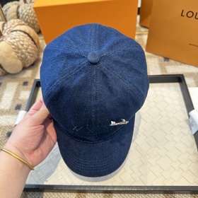Бейсболка Louis Vuitton — новая модель