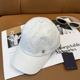Бейсболка Louis Vuitton： новая модель,