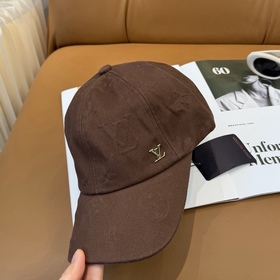 Бейсболка Louis Vuitton： новая модель,