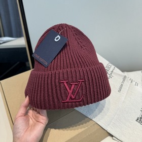 Бейсболка Louis Vuitton. Новая вязаная