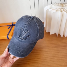 Бейсболка Louis Vuitton — новая модель