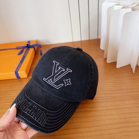 Бейсболка Louis Vuitton — новая модель