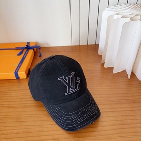 Бейсболка Louis Vuitton — новая модель