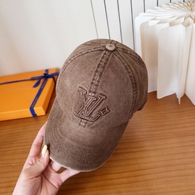 Бейсболка Louis Vuitton — новая модель