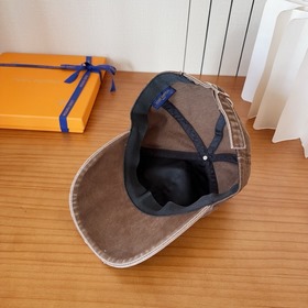 Бейсболка Louis Vuitton — новая модель