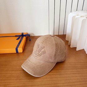 Бейсболка Louis Vuitton — новая модель