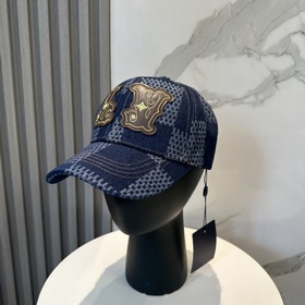 На официальном сайте LV Louis Vuitton