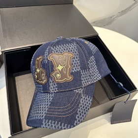 На официальном сайте LV Louis Vuitton 