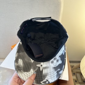 Бейсболка Louis Vuitton — новая модель