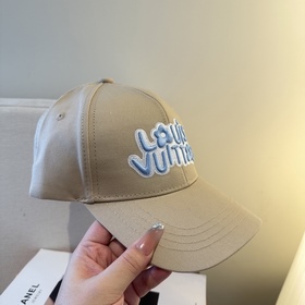 Бейсболка Louis Vuitton — новая модель