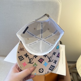 Бейсболка Louis Vuitton — новая модель