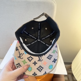Бейсболка Louis Vuitton — новая модель
