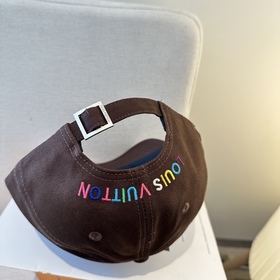 Бейсболка Louis Vuitton — новая модель
