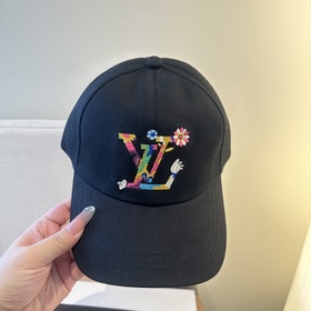 Бейсболка Louis Vuitton — новая модель