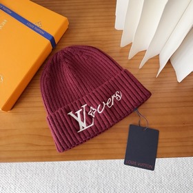 LV Louis Vuitton： новые вязаные шапки