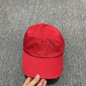 Бейсболка Louis Vuitton из официальног