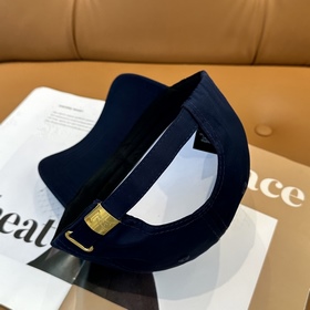 Бейсболка Louis Vuitton — новая модель