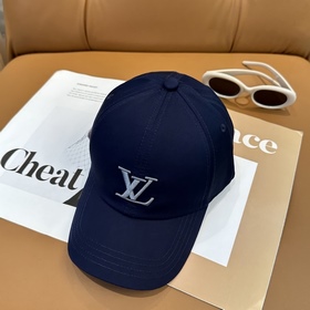 Бейсболка Louis Vuitton — новая модель