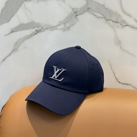 Бейсболка Louis Vuitton — новая модель