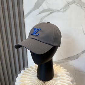 Бейсболка Louis Vuitton — новая модель