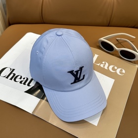Бейсболка Louis Vuitton — новая модель