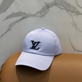 Бейсболка Louis Vuitton — новая модель