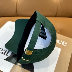 Бейсболка Louis Vuitton — новая модель