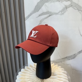 Бейсболка Louis Vuitton — новая модель