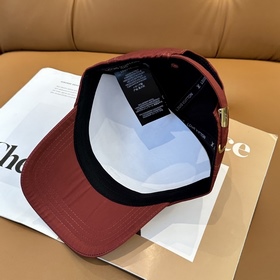 Бейсболка Louis Vuitton — новая модель