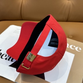 Бейсболка Louis Vuitton — новая модель