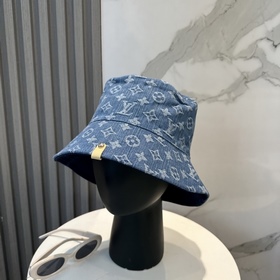 На официальном сайте LV Louis Vuitton