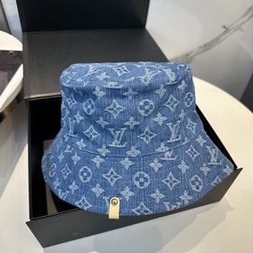 На официальном сайте LV Louis Vuitton 