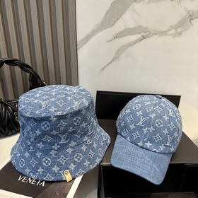 На официальном сайте LV Louis Vuitton 