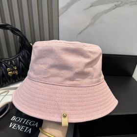 На официальном сайте LV Louis Vuitton 