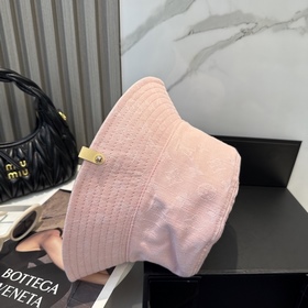 На официальном сайте LV Louis Vuitton 