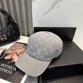 На официальном сайте LV Louis Vuitton 
