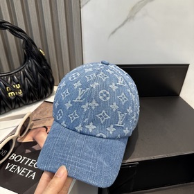 На официальном сайте LV Louis Vuitton 