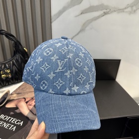 На официальном сайте LV Louis Vuitton 