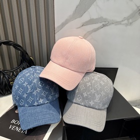 На официальном сайте LV Louis Vuitton 