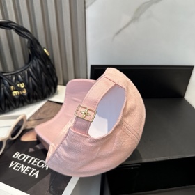 На официальном сайте LV Louis Vuitton 
