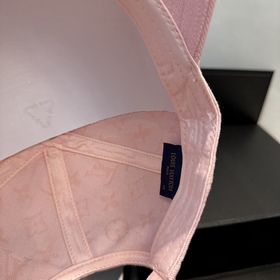 На официальном сайте LV Louis Vuitton 