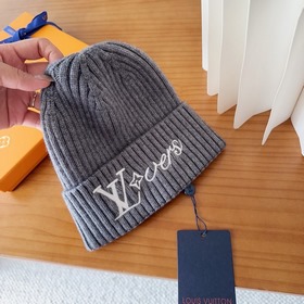 LV Louis Vuitton： новые вязаные шапки 