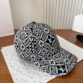 Бейсболка Louis Vuitton — новая модель