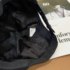 На официальном сайте LV Louis Vuitton 