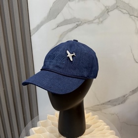 На официальном сайте LV Louis Vuitton