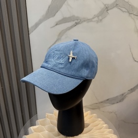 На официальном сайте LV Louis Vuitton