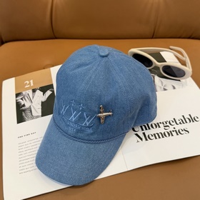 На официальном сайте LV Louis Vuitton 