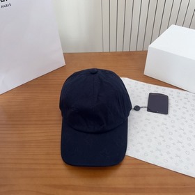 Бейсболка Louis Vuitton — новая модель
